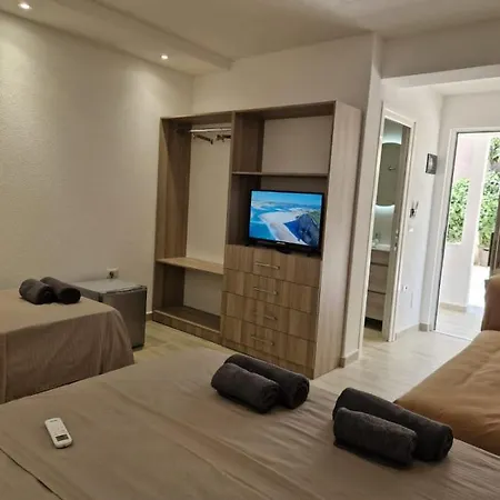 公寓 Albi Apartament *